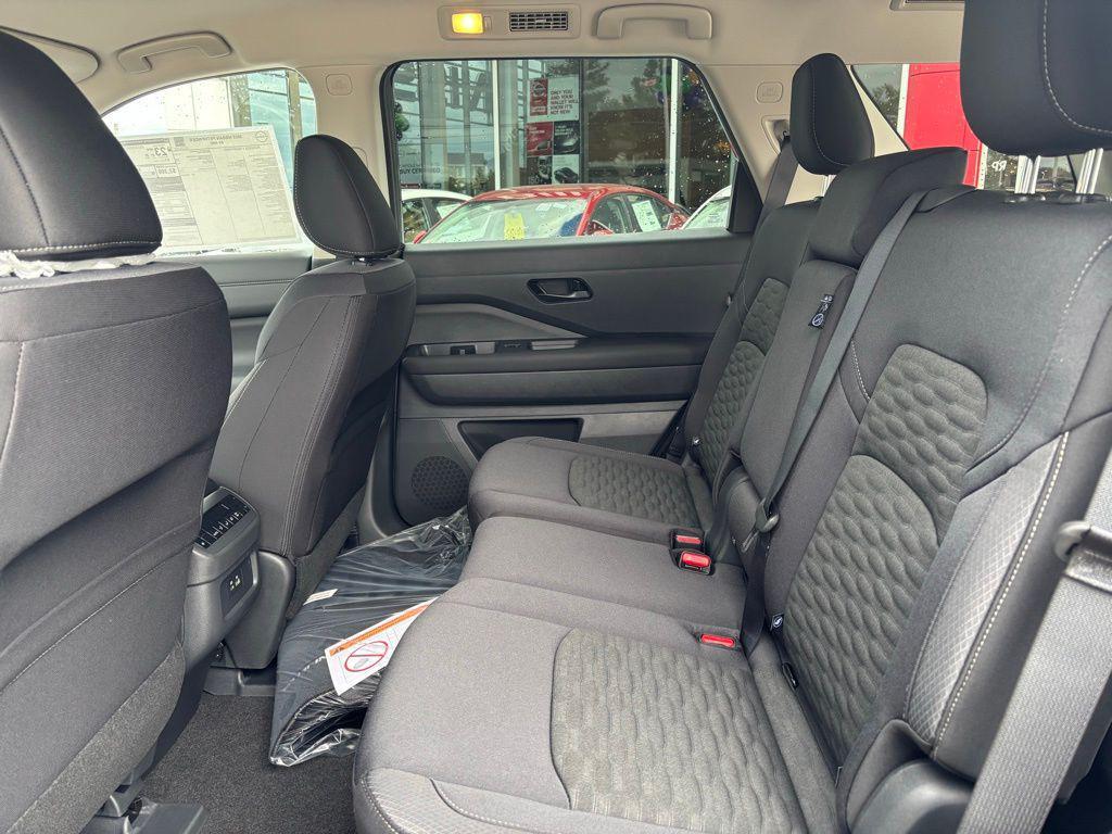 new 2025 Nissan Pathfinder car, priced at $35,372