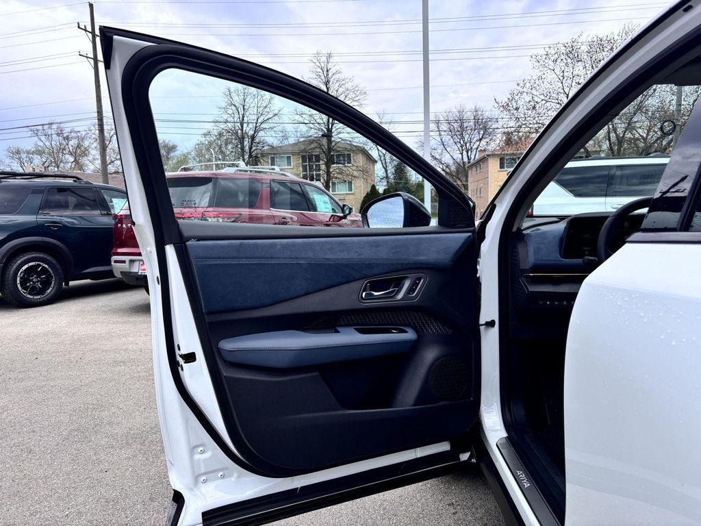 new 2025 Nissan ARIYA car, priced at $43,325