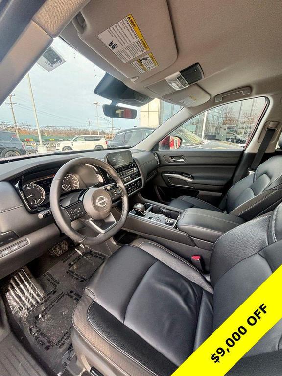 new 2024 Nissan Pathfinder car, priced at $38,780