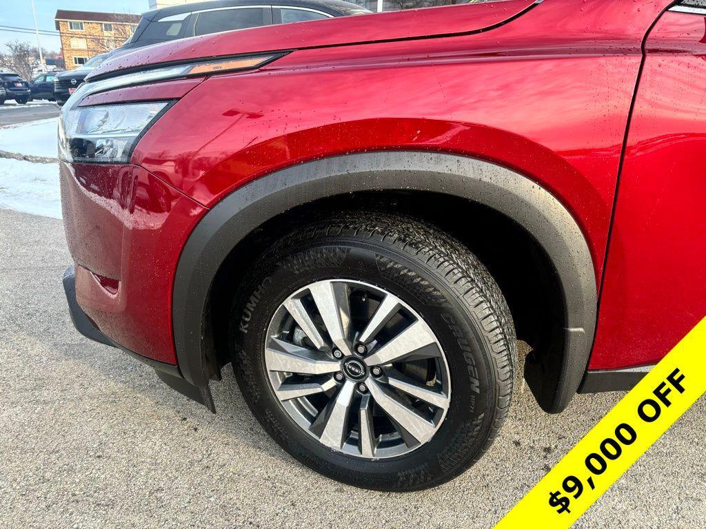 new 2024 Nissan Pathfinder car, priced at $38,780