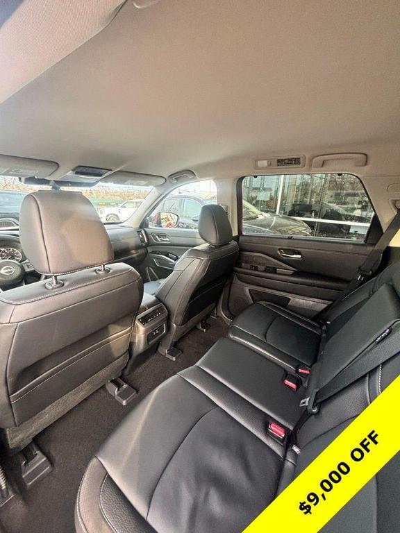 new 2024 Nissan Pathfinder car, priced at $38,780