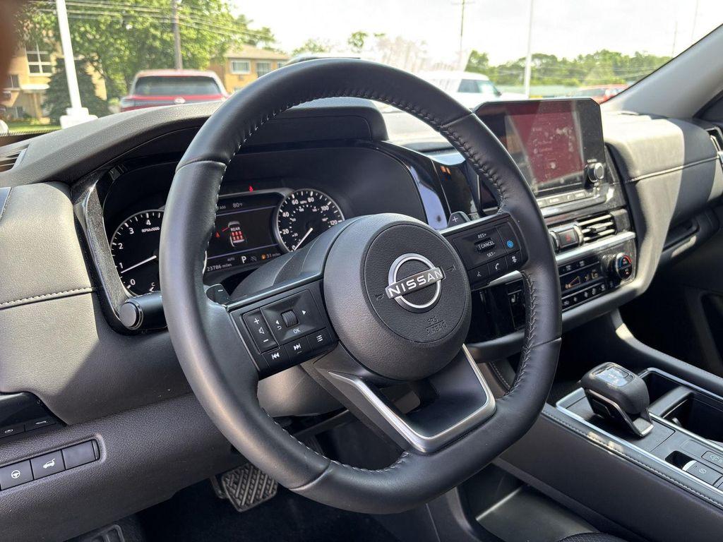 used 2025 Nissan Pathfinder car, priced at $37,400