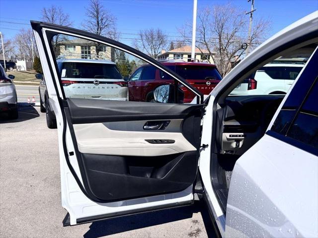 new 2025 Nissan Murano car, priced at $48,140