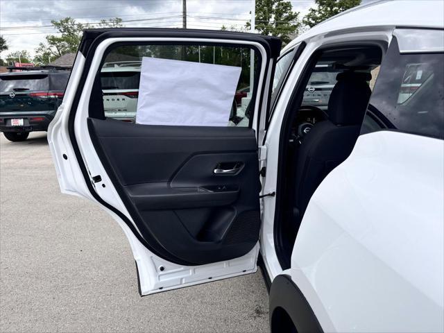 new 2025 Nissan Kicks car, priced at $27,826