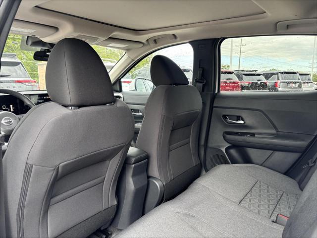 new 2025 Nissan Kicks car, priced at $27,826