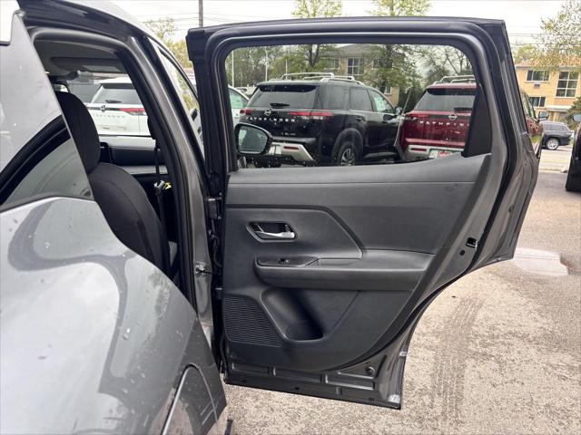 new 2025 Nissan Kicks car, priced at $27,180