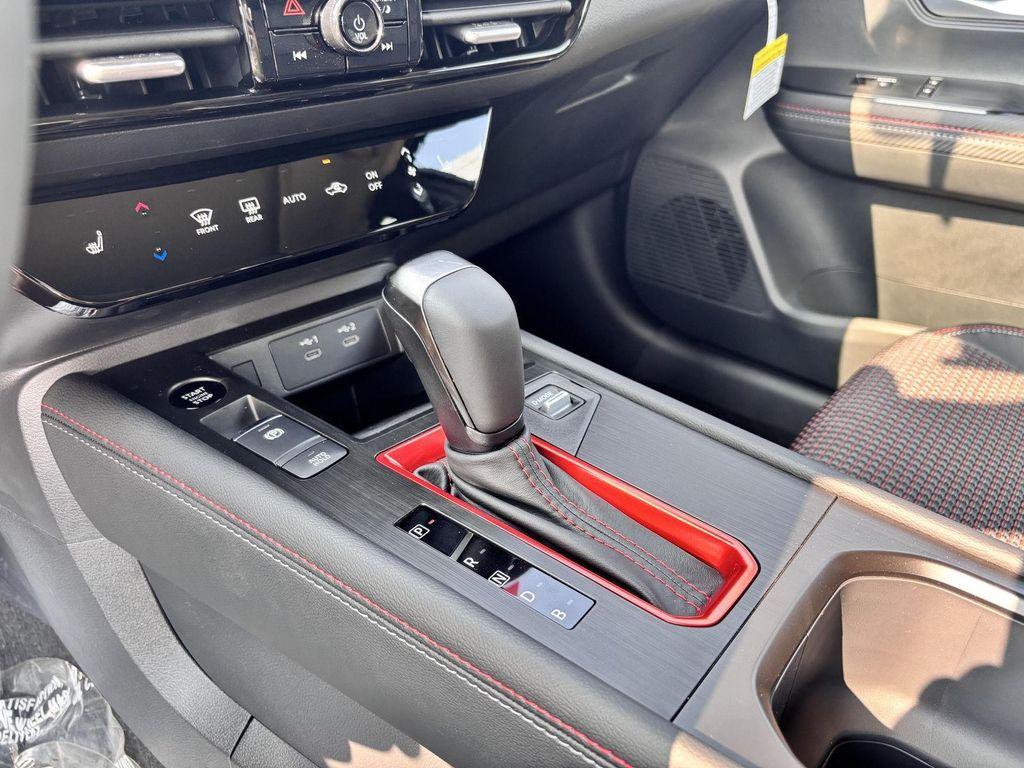 new 2025 Nissan Kicks car, priced at $28,168
