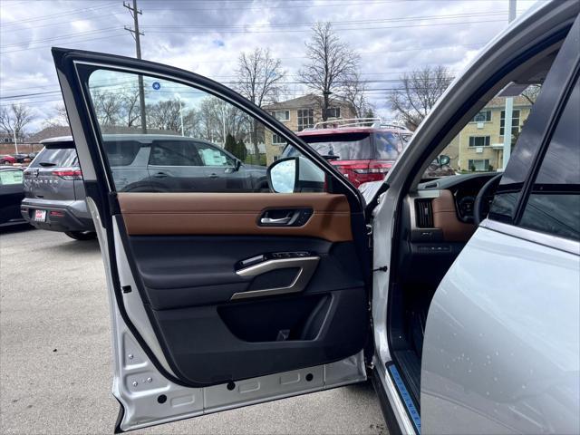 new 2025 Nissan Pathfinder car, priced at $53,655