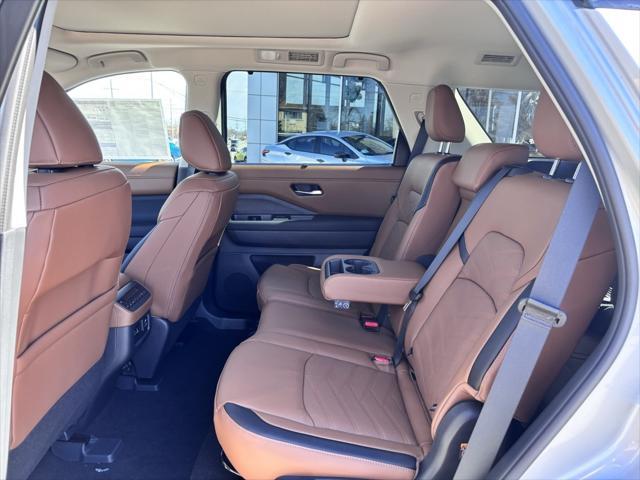 new 2025 Nissan Pathfinder car, priced at $52,905
