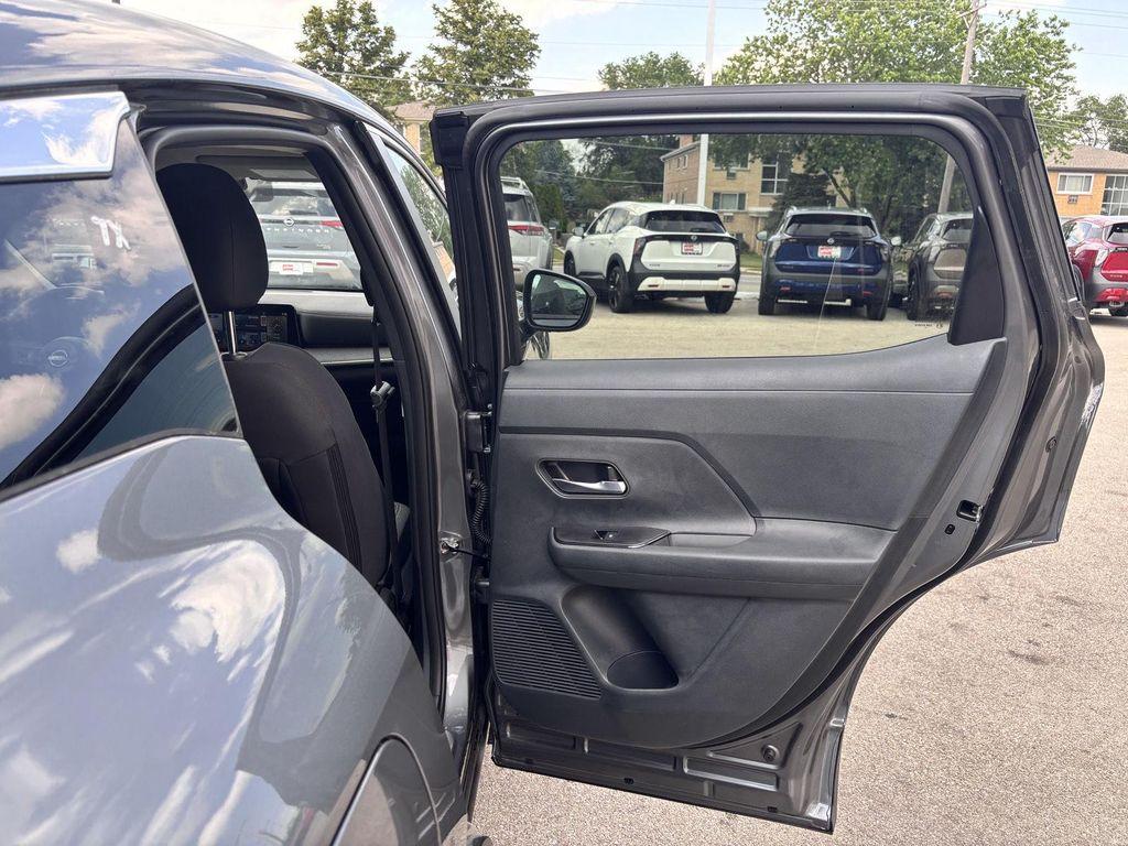 new 2025 Nissan Kicks car, priced at $25,517