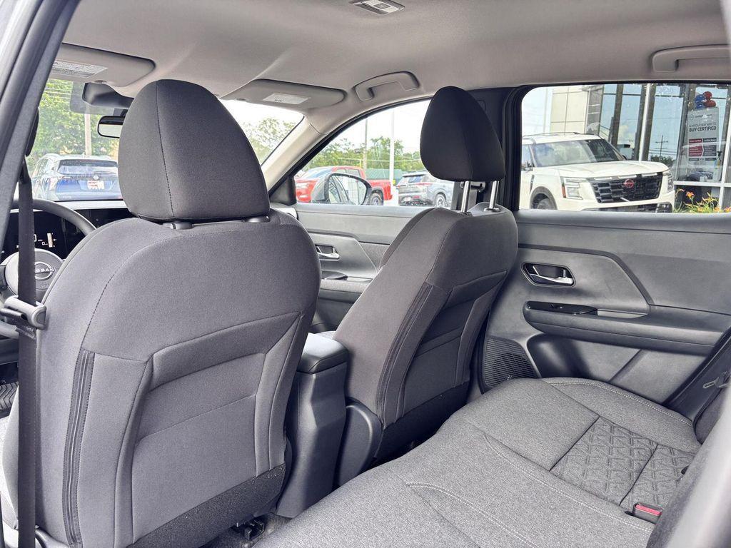 new 2025 Nissan Kicks car, priced at $25,517