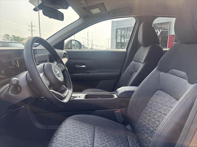 new 2025 Nissan Kicks car, priced at $25,962