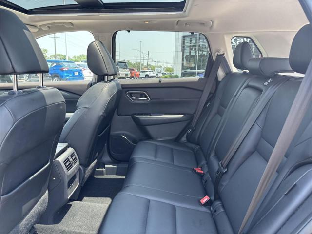 used 2021 Nissan Rogue car, priced at $24,918