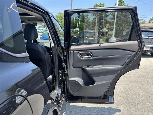 used 2021 Nissan Rogue car, priced at $24,918