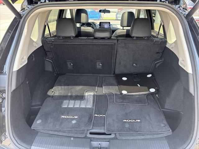used 2021 Nissan Rogue car, priced at $24,918