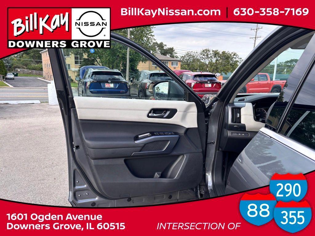 new 2025 Nissan Pathfinder car, priced at $38,554