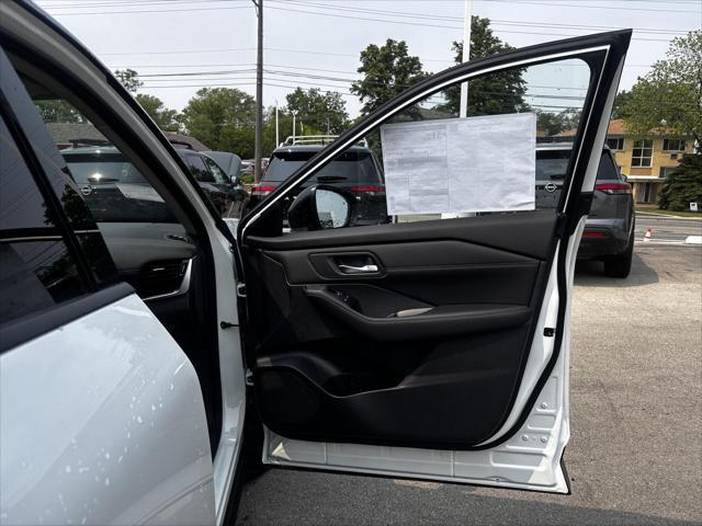 new 2025 Nissan Rogue car, priced at $44,825