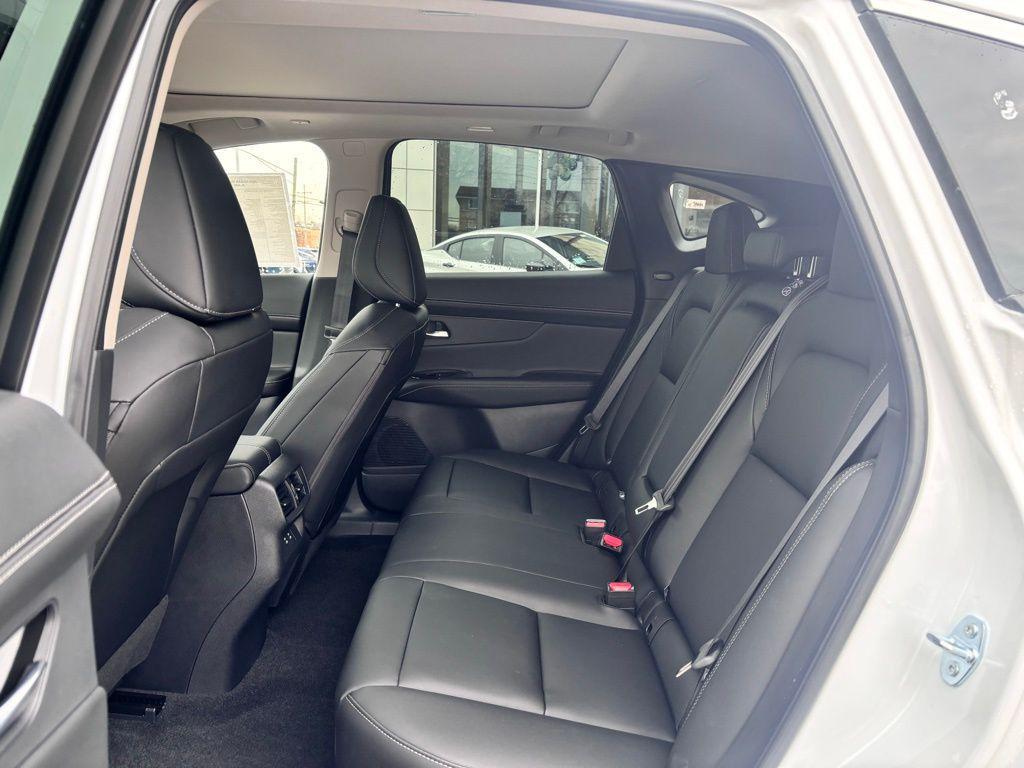 new 2025 Nissan Murano car, priced at $41,621
