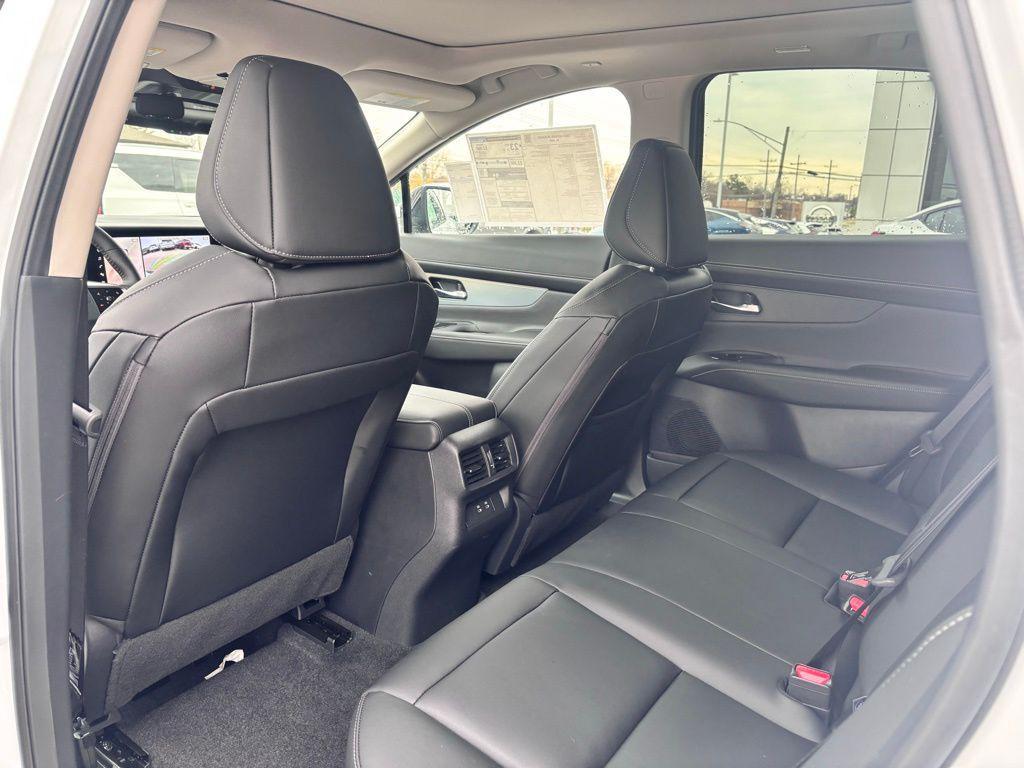 new 2025 Nissan Murano car, priced at $41,621