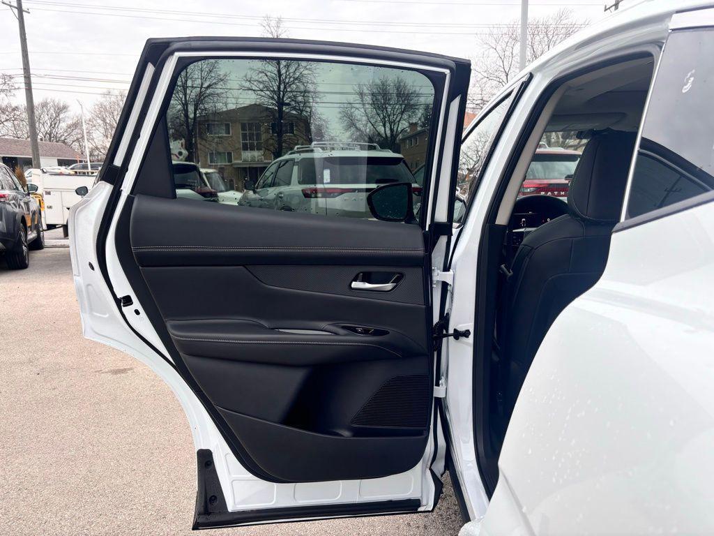 new 2025 Nissan Murano car, priced at $41,621