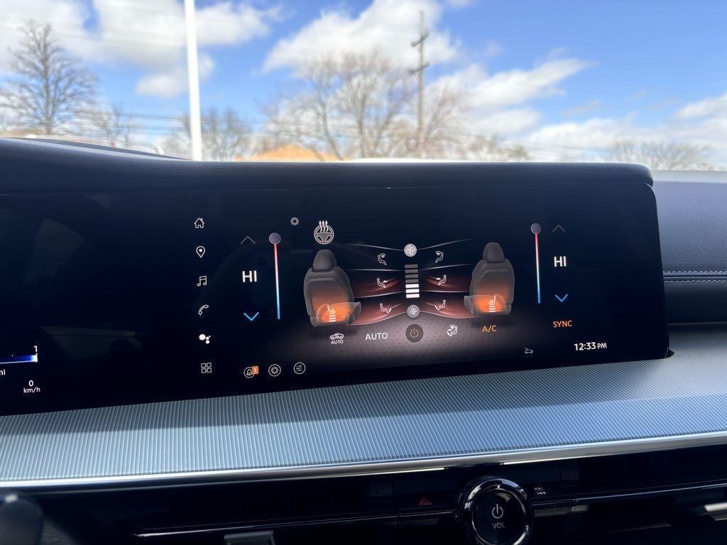 new 2025 Nissan Murano car, priced at $45,621