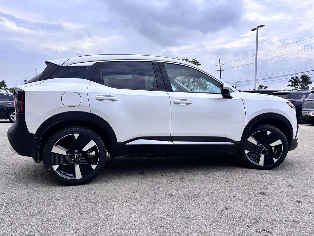 new 2025 Nissan Kicks car, priced at $28,731