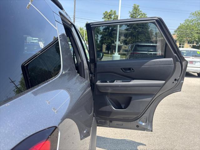 new 2025 Nissan Pathfinder car, priced at $42,688