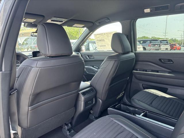 new 2025 Nissan Pathfinder car, priced at $42,688