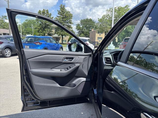 new 2025 Nissan Rogue car