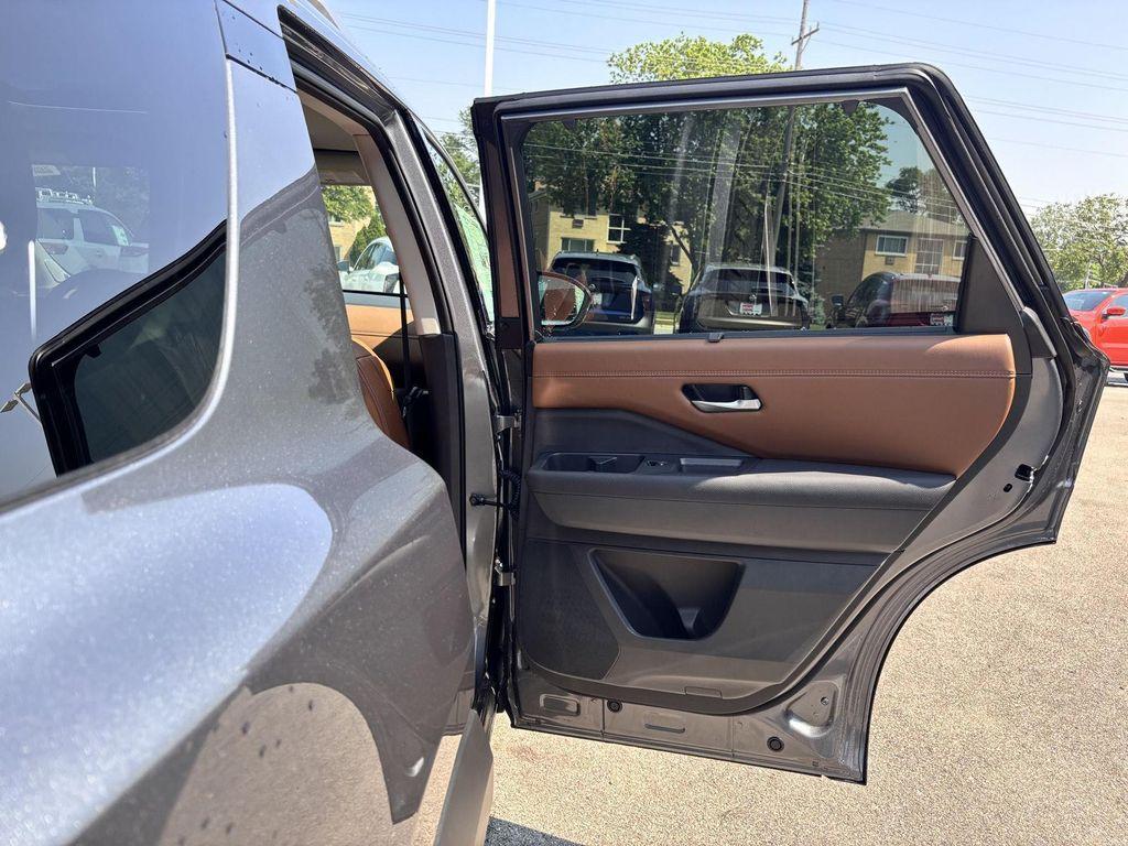 new 2025 Nissan Pathfinder car, priced at $49,459