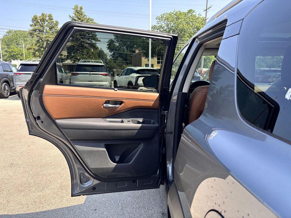 new 2025 Nissan Pathfinder car, priced at $49,459