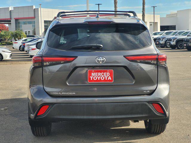 used 2021 Toyota Highlander car, priced at $29,987