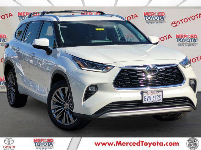 used 2021 Toyota Highlander car, priced at $36,487