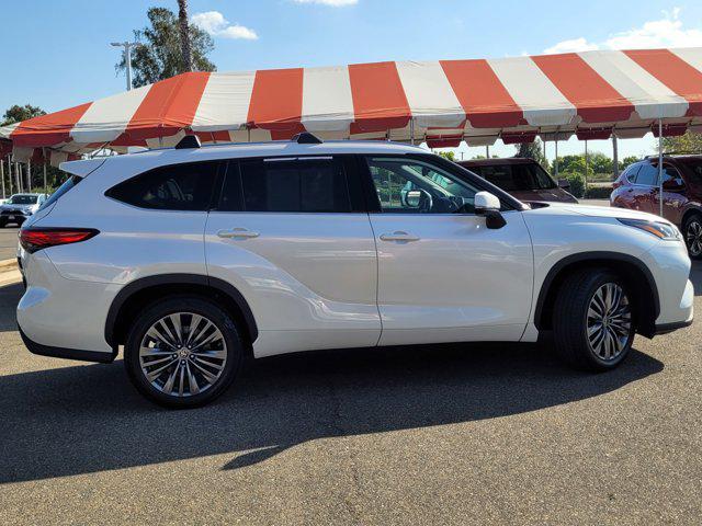 used 2021 Toyota Highlander car, priced at $36,487