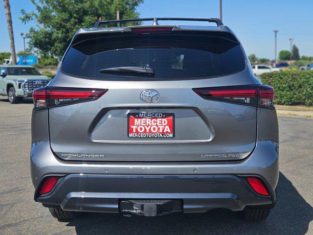 new 2025 Toyota Highlander car, priced at $52,367