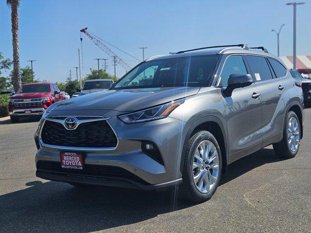 new 2025 Toyota Highlander car, priced at $52,367