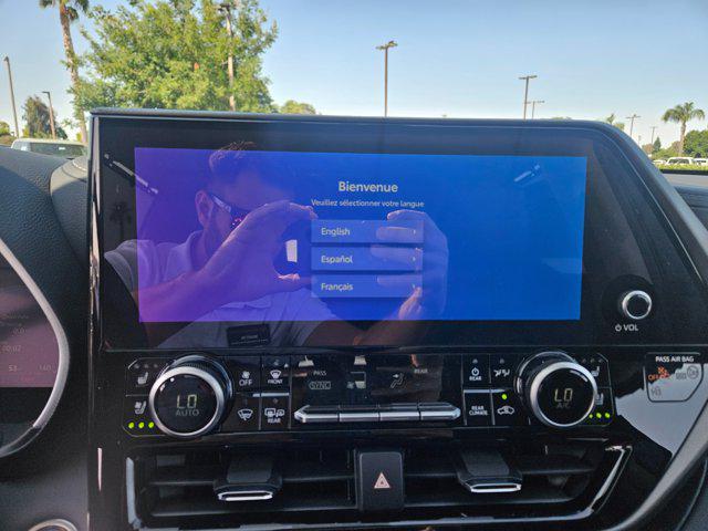 new 2025 Toyota Highlander car, priced at $52,367