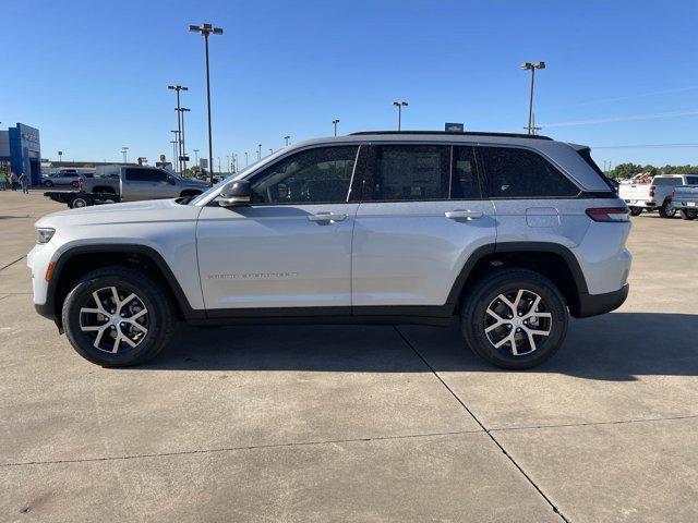 new 2024 Jeep Grand Cherokee car, priced at $44,795