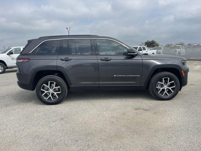 new 2024 Jeep Grand Cherokee car, priced at $36,795