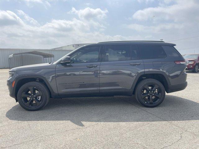 new 2024 Jeep Grand Cherokee L car, priced at $48,520