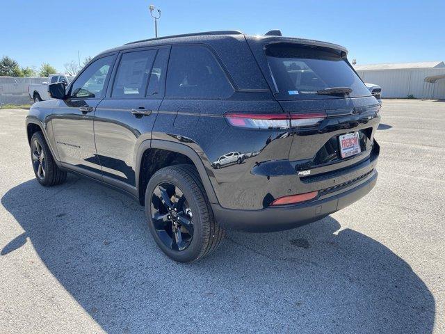 new 2024 Jeep Grand Cherokee car, priced at $47,520