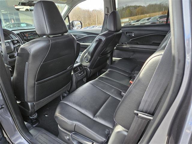 used 2022 Honda Pilot car, priced at $32,992