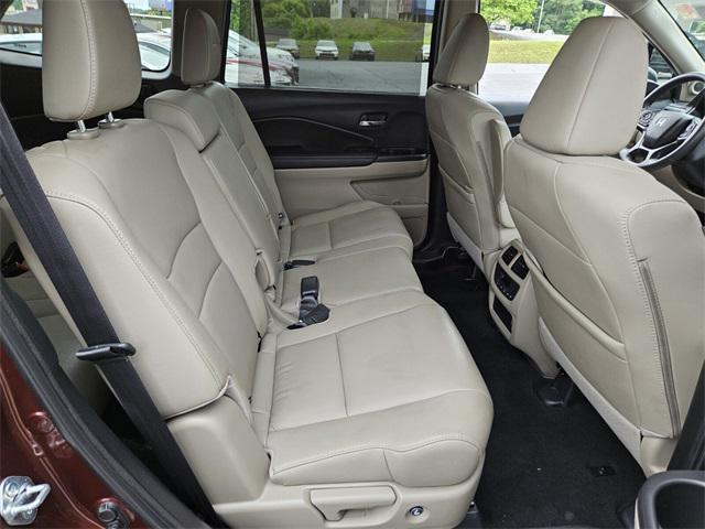 used 2022 Honda Pilot car, priced at $34,492