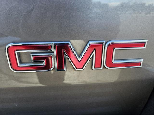 used 2013 GMC Yukon car, priced at $13,991