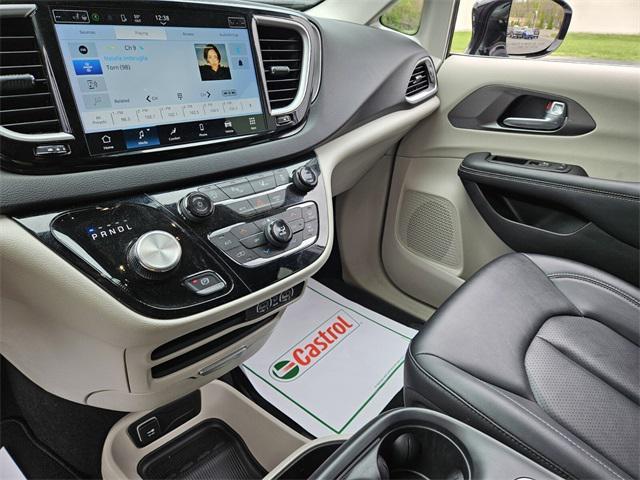 used 2024 Chrysler Pacifica car, priced at $34,991