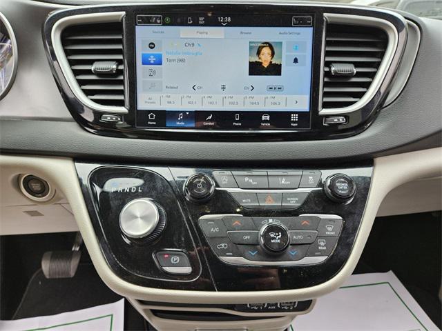 used 2024 Chrysler Pacifica car, priced at $34,991