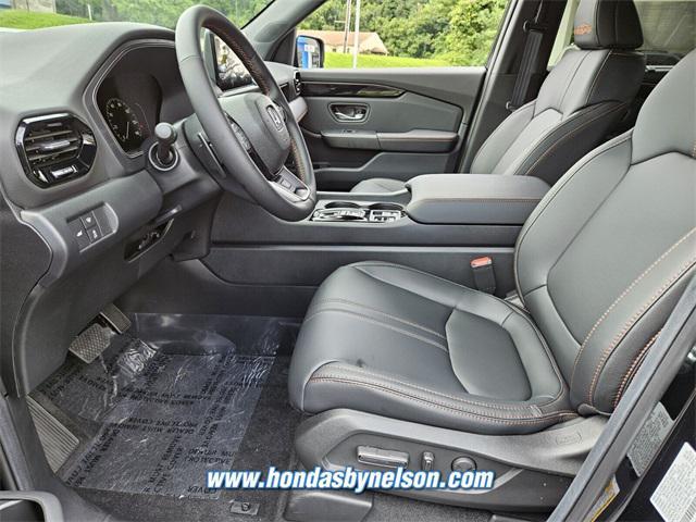 new 2025 Honda Pilot car, priced at $50,330