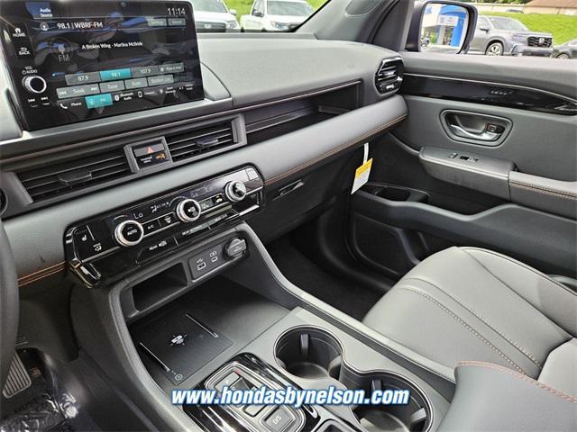 new 2025 Honda Pilot car, priced at $50,330