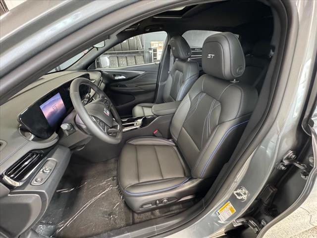 new 2025 Buick Envista car, priced at $29,565