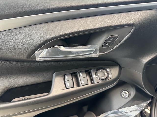 new 2025 Buick Envista car, priced at $26,775
